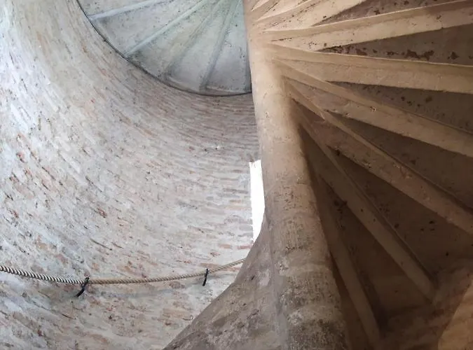 La Tour Du Griffoul * Гайак